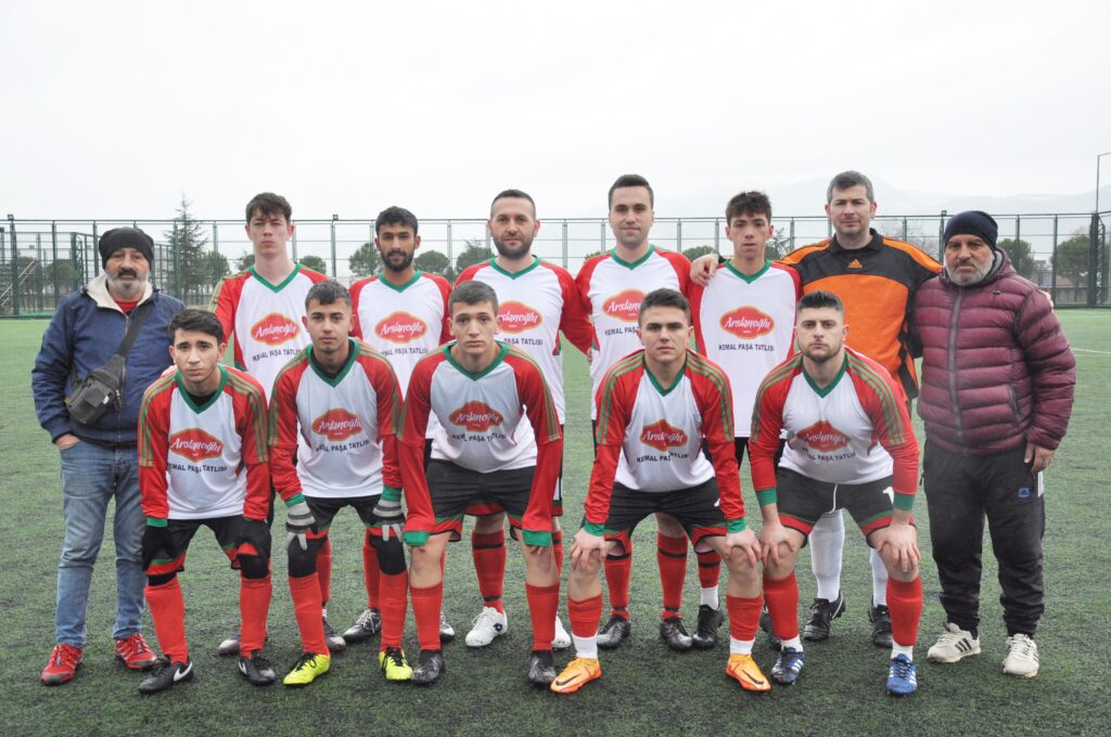 AMATÖR’DE RAKİPLERE GEÇİT YOK!