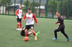 AMATÖRDE SERİ PEŞİNDE