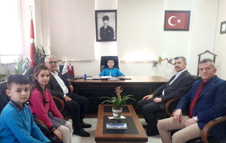 KOLTUKLAR ÇOCUKLARIN