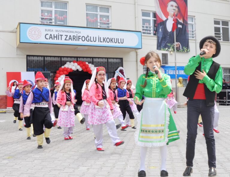 MUSTAFAKEMALPAŞA’DA 23 NİSAN COŞKUSU