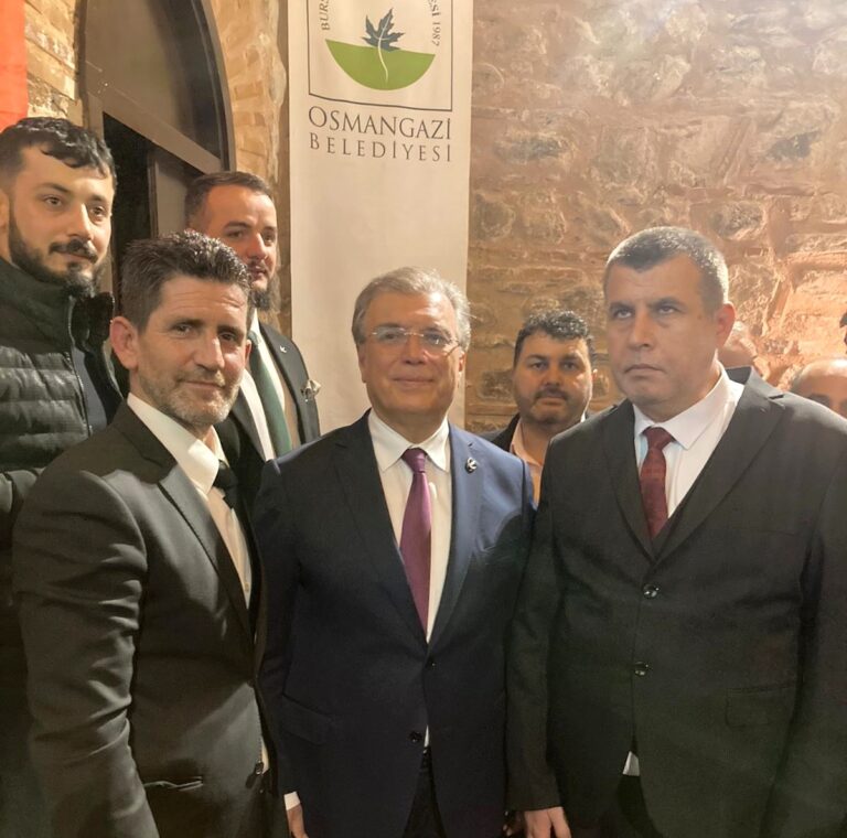 YENİDEN REFAH TEMAYÜLE GİTTİ