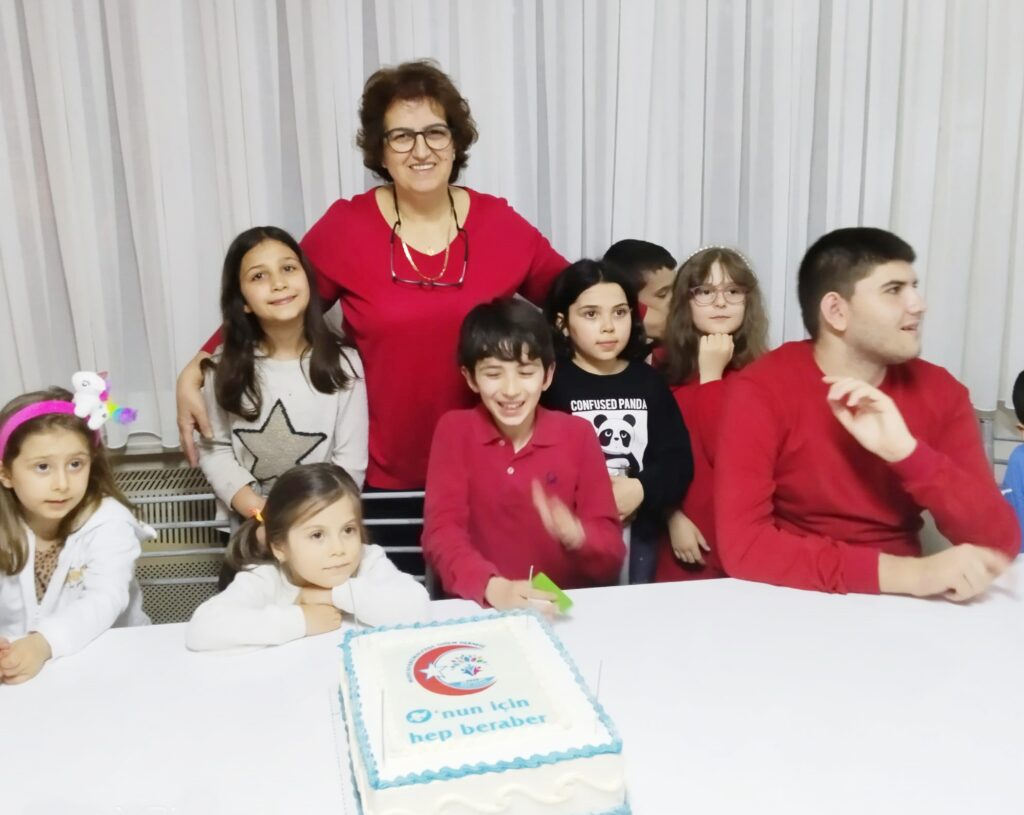 ‘OTİZMDE FARKINDALIK ARTMALI’