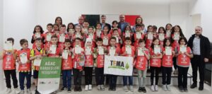 AĞAÇ KARDEŞLERİ YETİŞİYOR