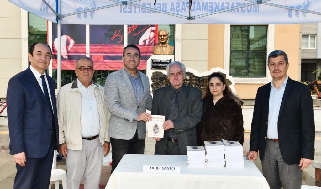 SAATÇI’DAN KİTAP İMZA GÜNÜ