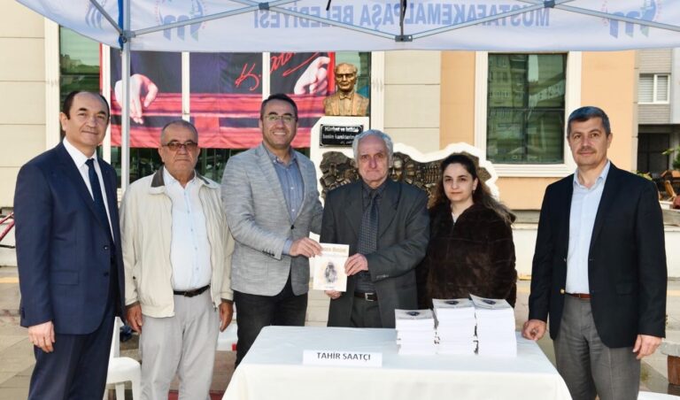 SAATÇI’DAN KİTAP İMZA GÜNÜ