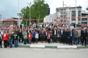 STK VE SİYASİ PARTİLER 19 MAYIS’I KUTLADI