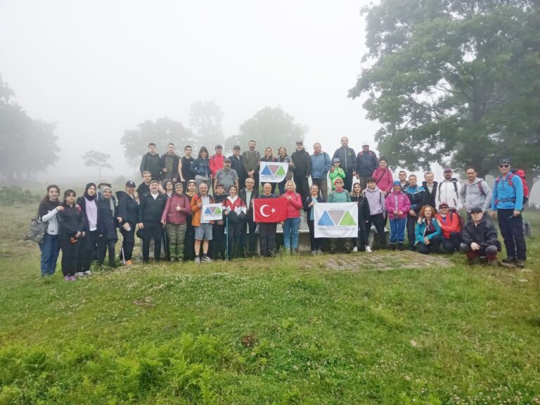 ÇATALDAĞ’DA GELENEKSEL YÜRÜYÜŞ