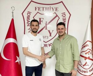 TECRÜBELİ STOPER PAŞA’DAN AYRILDI