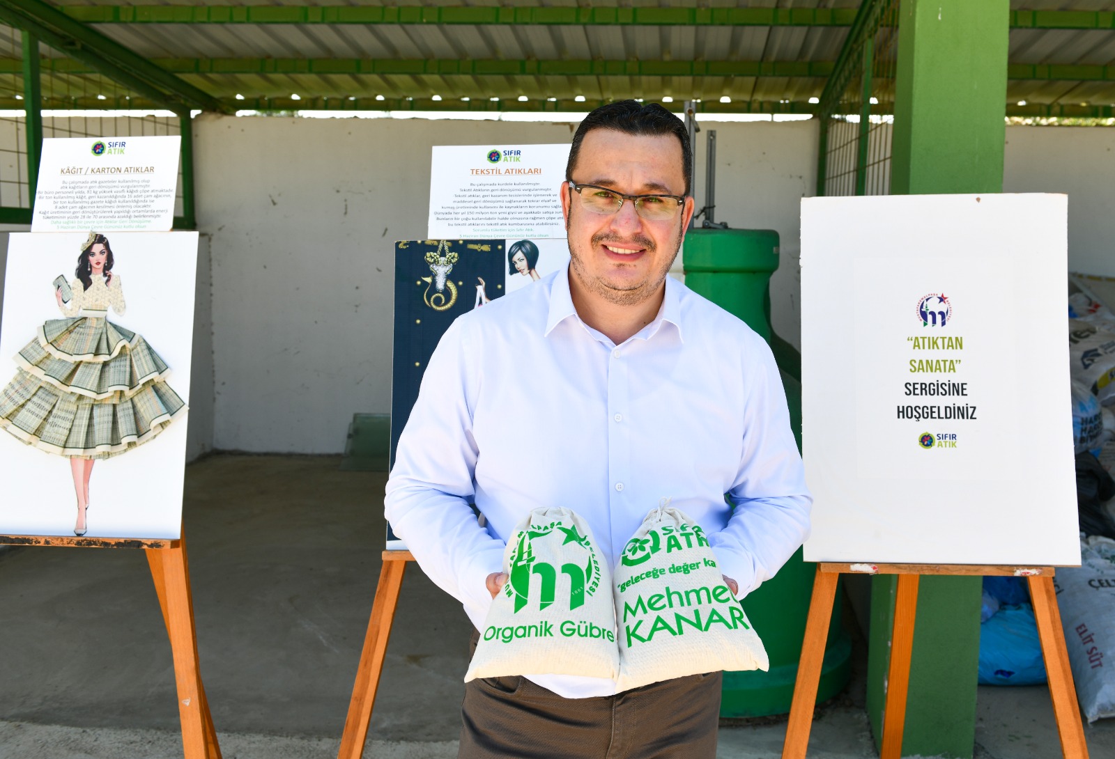 ORGANİK KOMPOSTLAR, YEŞİL ALANLARLA BULUŞTURULUYOR