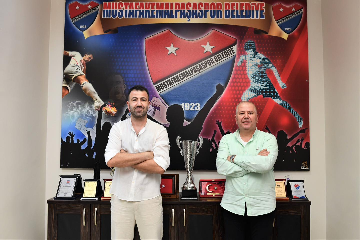 PAŞA TRANSFERDE GAZA BASTI