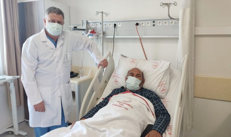 DAYISININ BÖBREĞİ İLE HAYATA TUTUNDU