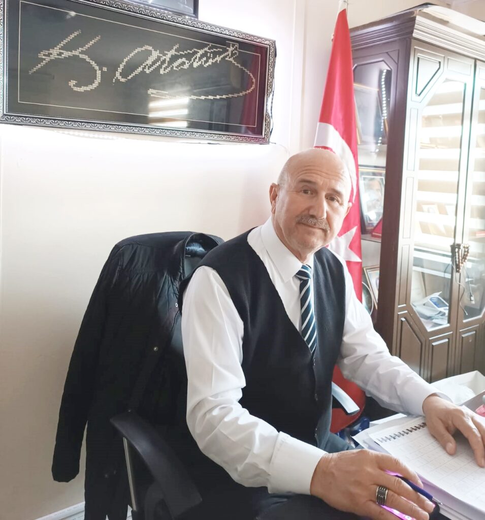 EFSANE MÜDÜR ARTIK EMEKLİ