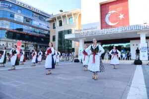 KÜLTÜRLER MEYDANDA BULUŞTU