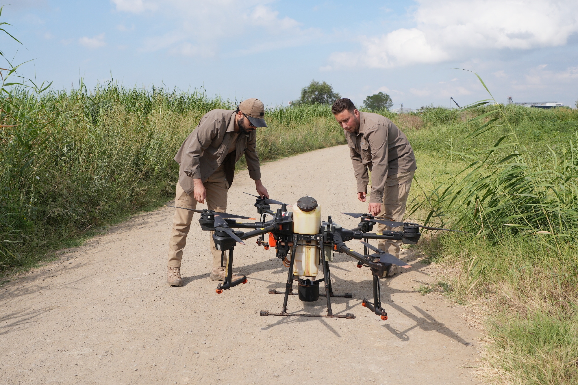 DRONE İLE SİNEK AVI