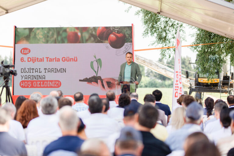 ‘DOMATESİN ÖNDERLERİ’ DİJİTAL TARLA GÜNÜ’NDE BULUŞTU