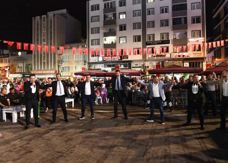 RUMELİFEST GECESİ BEREKETLİ OLDU