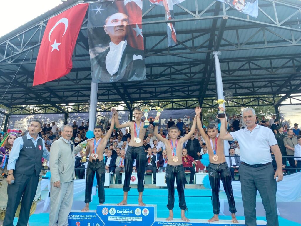 KURTDERELİ GÜREŞLERİNDE MADALYA