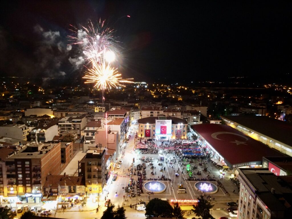 MEYDANDA 14 EYLÜL KUTLAMASI