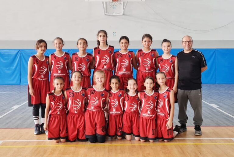 U-12 KIZLARDAN FARKLI PROVA