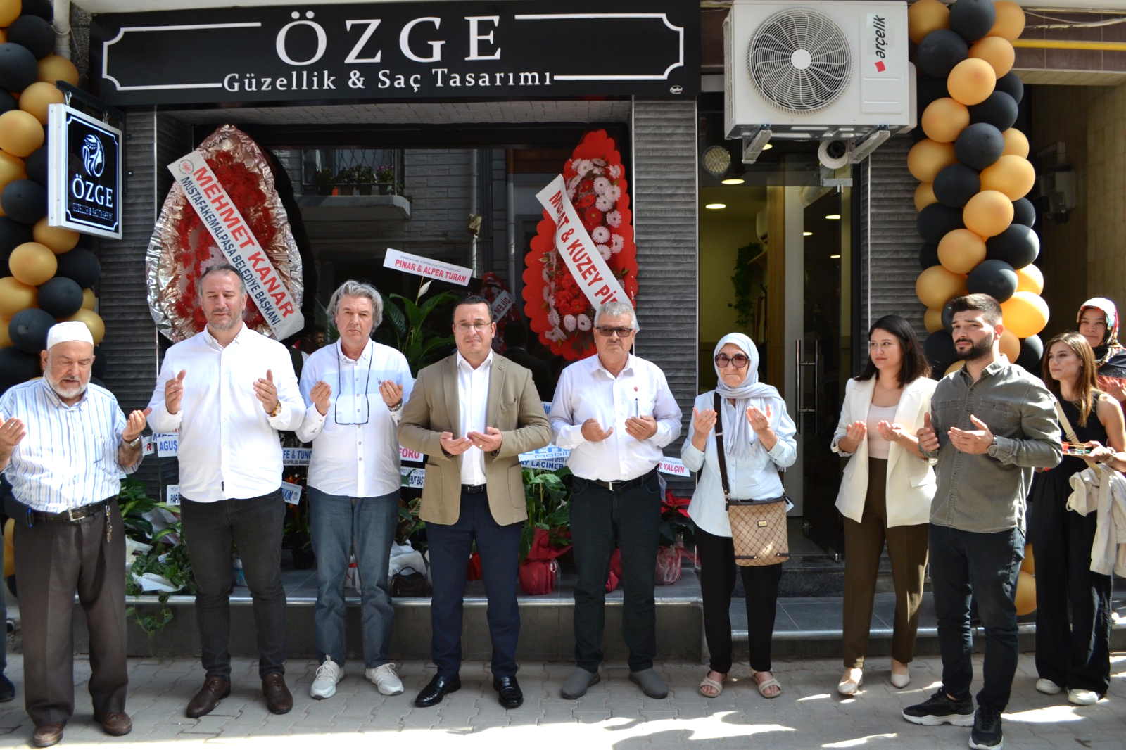 ÖZGE GÜZELLİK SAÇ TASARIM AÇILDI