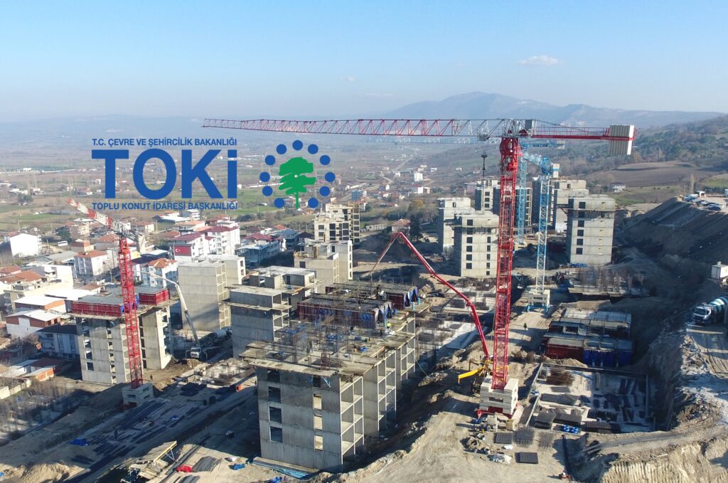 3 YILLIK BEKLEYİŞ SONA ERDİ, LALAŞAHİN TOKİ’DE KONUTLAR BELİRLENDİ