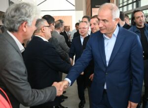 AK PARTİ’DEN MUHTAR BULUŞMASI