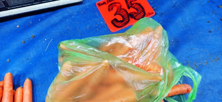 PAZARYERİNDE KAN AKTI