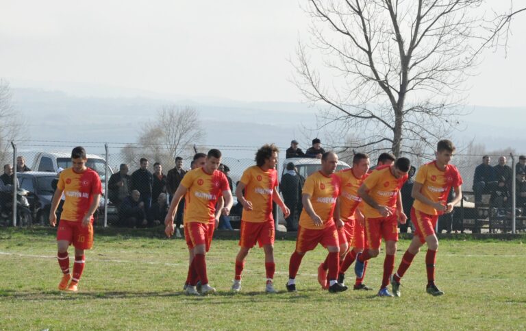 YAMANLI’DA FUTBOL FIRTINASI BAŞLIYOR
