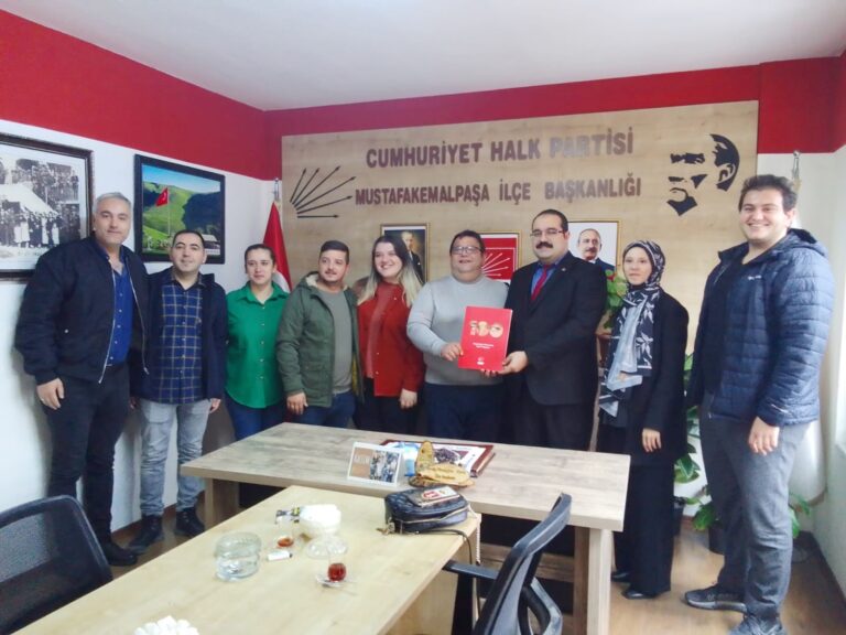 CHP’YE İLK BAŞVURULAR GELDİ