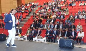 EĞİTİME FARKLI BAKIŞ AÇISI