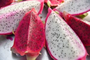 TARIMA YENİ BİR SOLUK; EJDER MEYVESİ