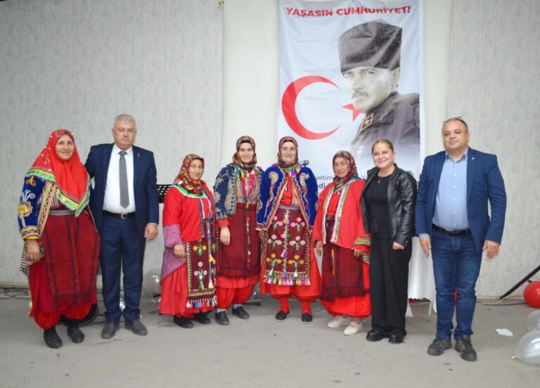 ZAFER PARTİSİ’NDEN ‘İLELEBET CUMHURİYET’ GECESİ