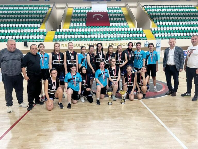 MUSTAFAKEMALPAŞA ANADOLU LİSESİ BURSA ŞAMPİYONU