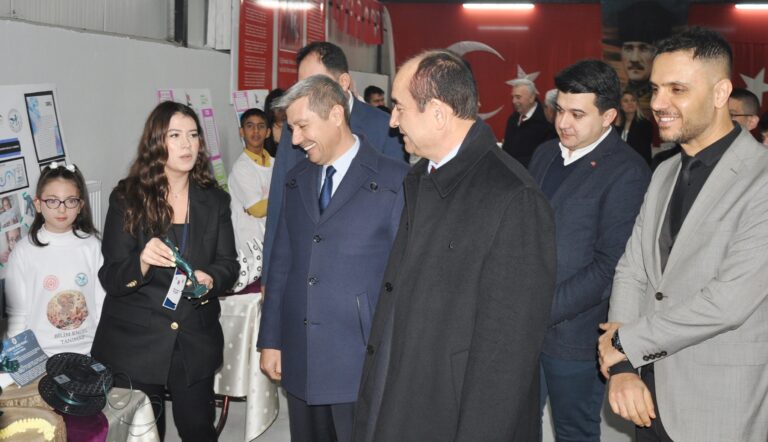 ÖZEL ÖĞRENCİLERDEN BİLİM SERGİSİ