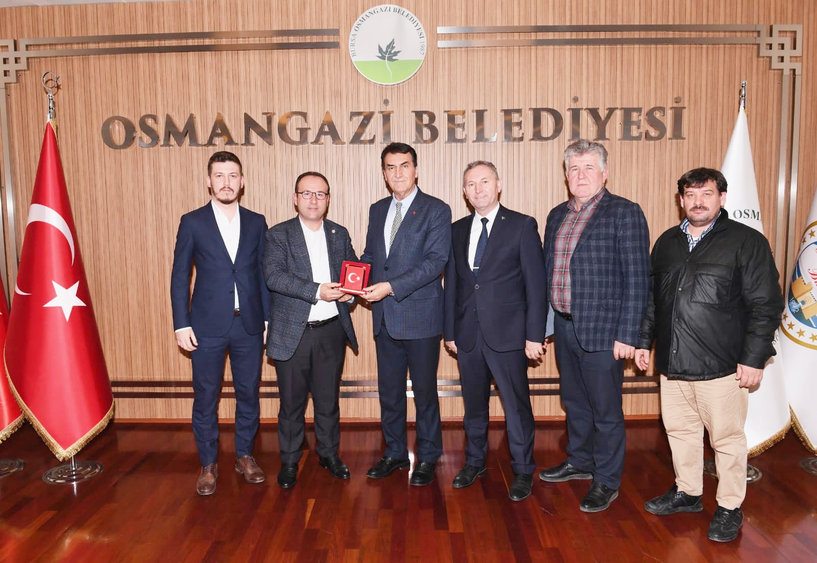 PAŞADER’DEN DÜNDAR’A ZİYARET