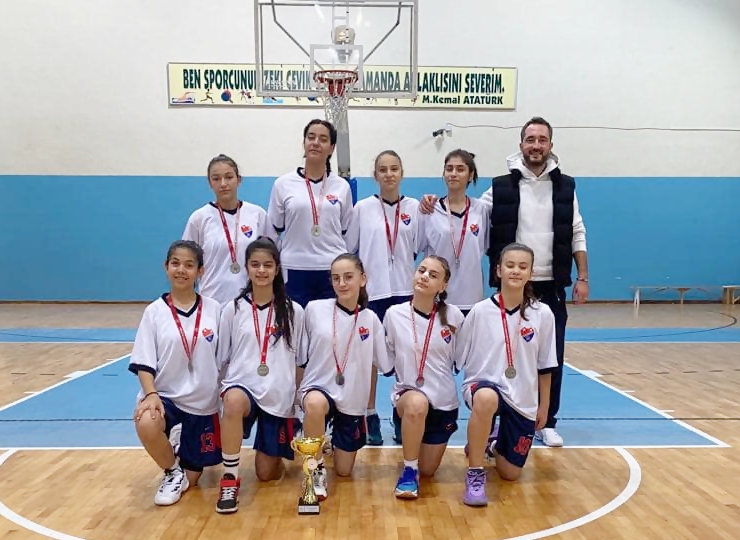 PAŞA’NIN KIZLARI, SONUNU GETİREMEDİ