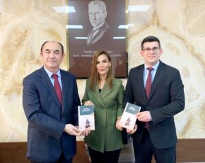 ‘AKRAN ZORBALIĞI’ TÜM BOYUTLARIYLA BU KİTAPTA