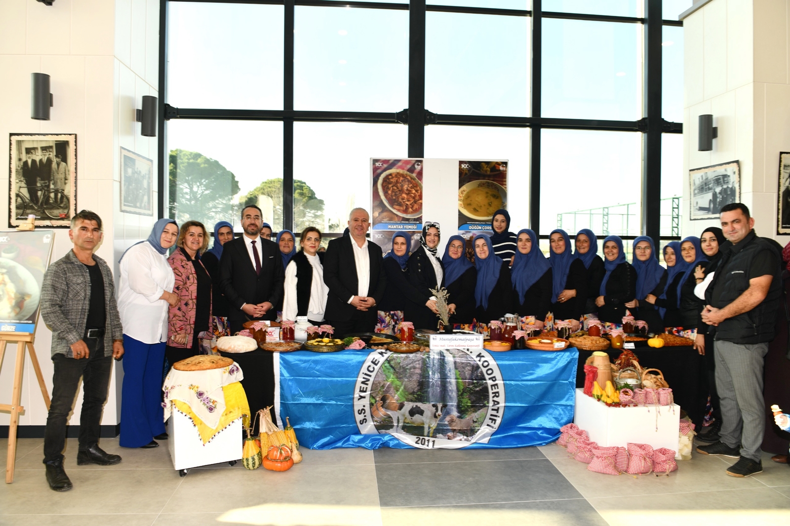 ‘YÖRESEL LEZZETLER’ KİTABI GÖRÜCÜYE ÇIKTI