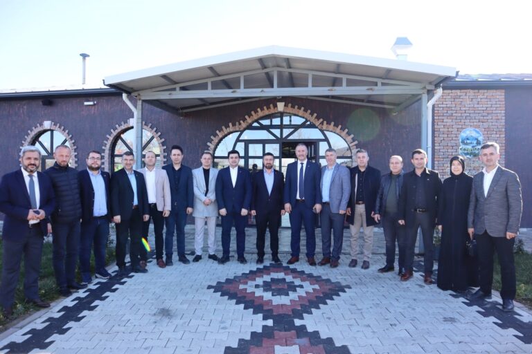 CUMHUR İTTİFAKI OMUZ OMUZA