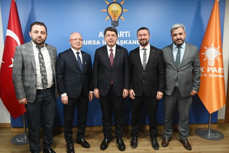 TURGUT, HIZ KESMİYOR