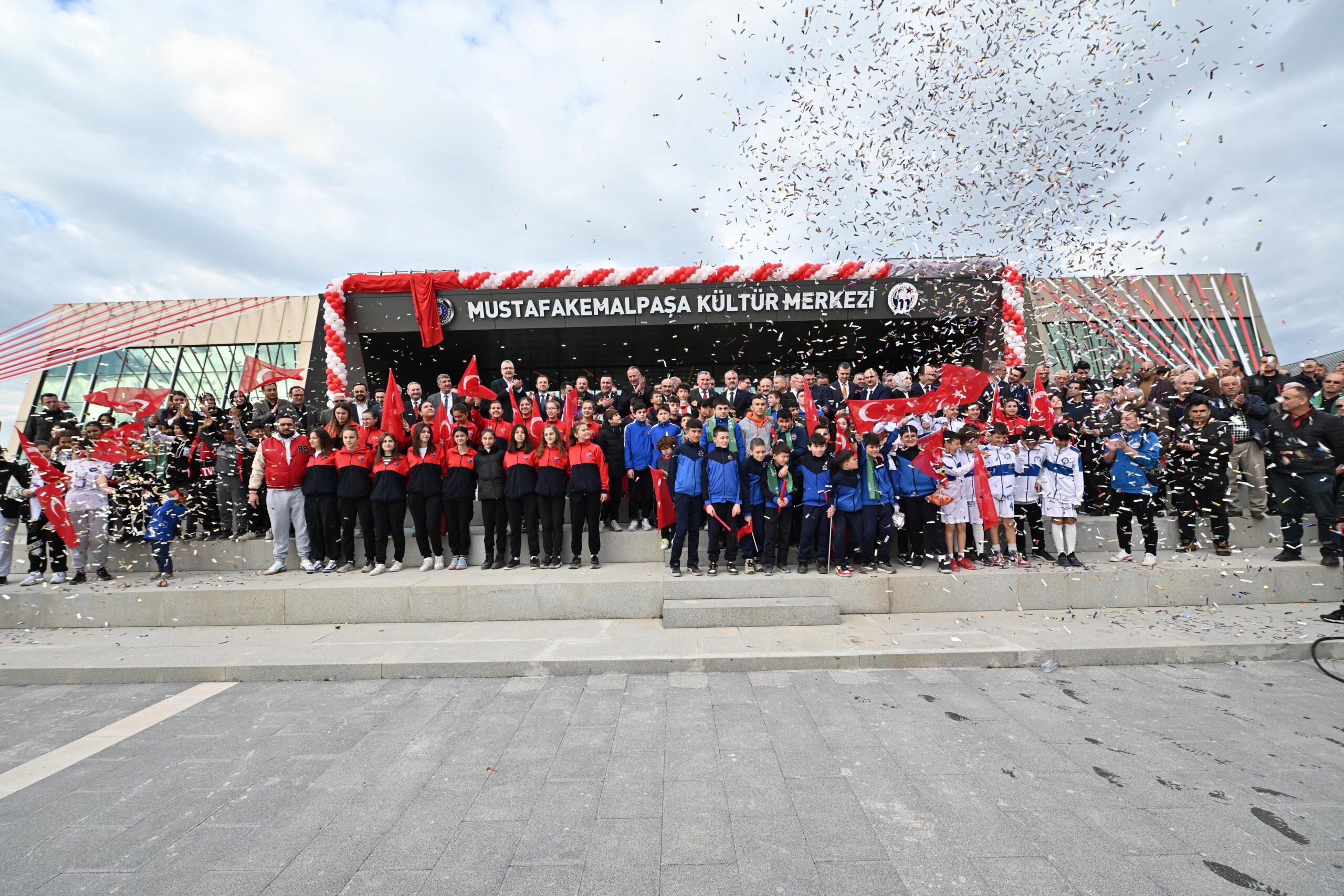 33 YILLIK HAYALDİ, TÜRKİYE’YE ÖRNEK OLDU