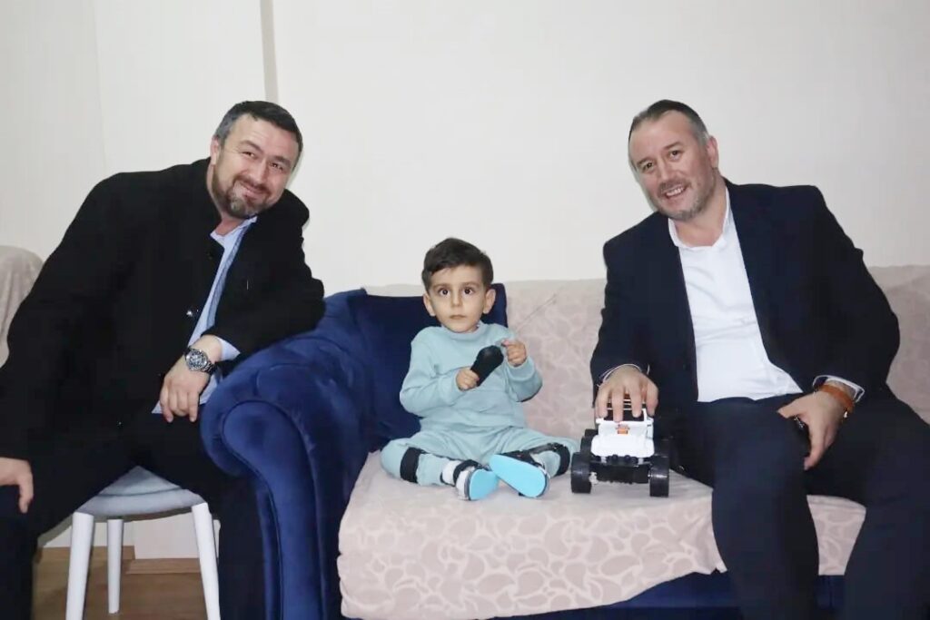 CUMHUR İTTİFAKI, SMA’LI GÖKTUĞ’A UMUT OLDU