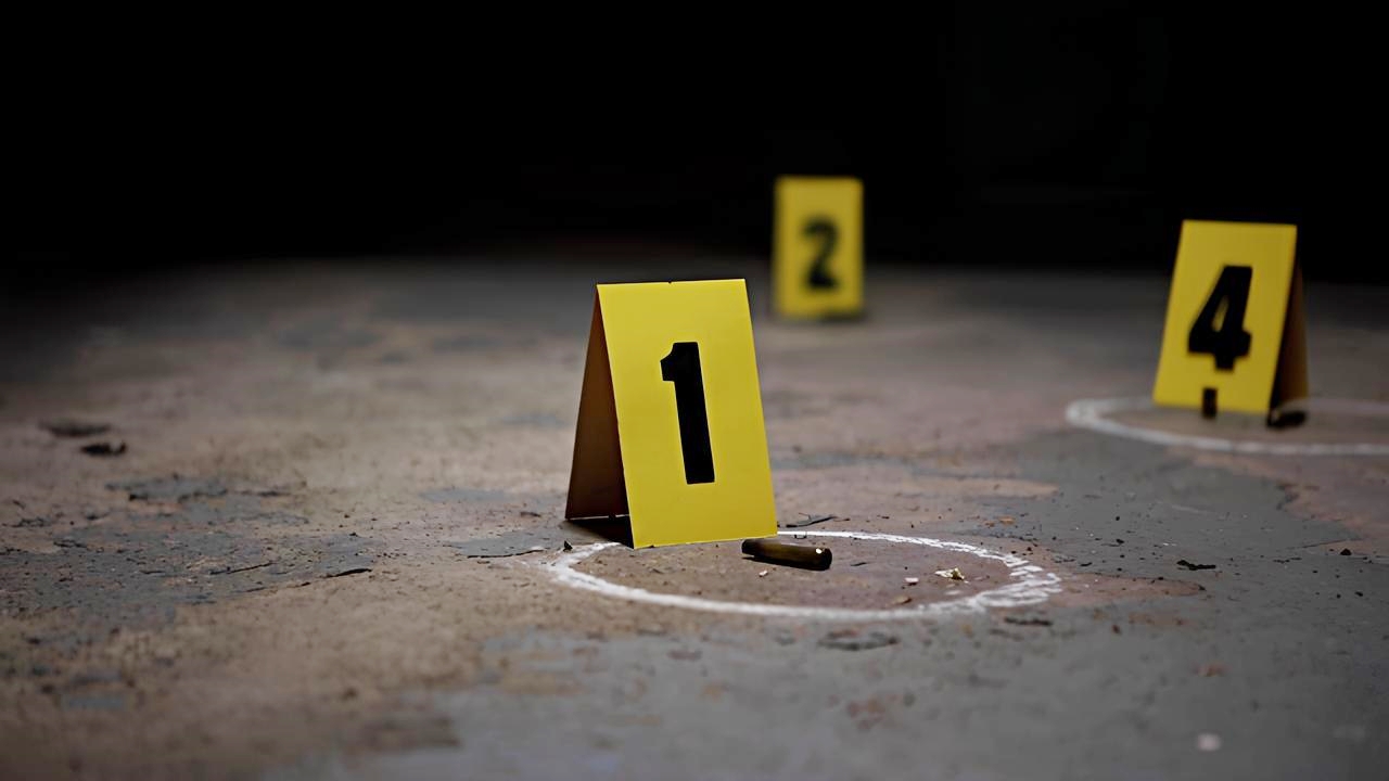 HUSUMETLİLERİN KAVGASINDA KAN AKTI