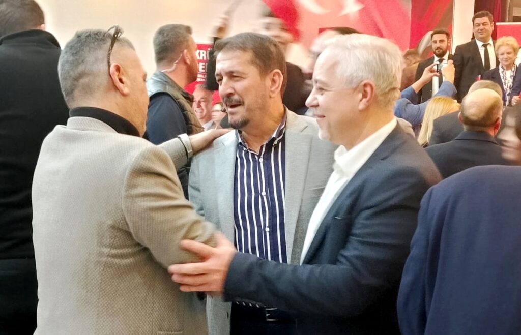 PAŞADER ESKİ BAŞKANINA NİLÜFER’DE İLK SIRA