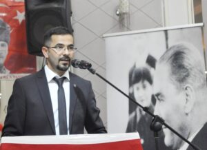 YOLDAŞ’TAN ADAYLIK İSTİFASI