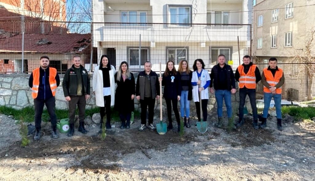 ‘GELECEĞE TÜTÜN TARLASI DEĞİL, OKSİJEN BIRAK’