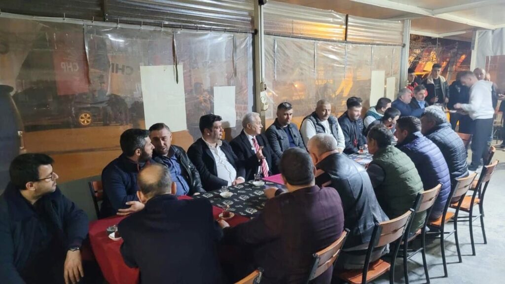 ERDEM GÖNÜLLERİ FETHEDİYOR