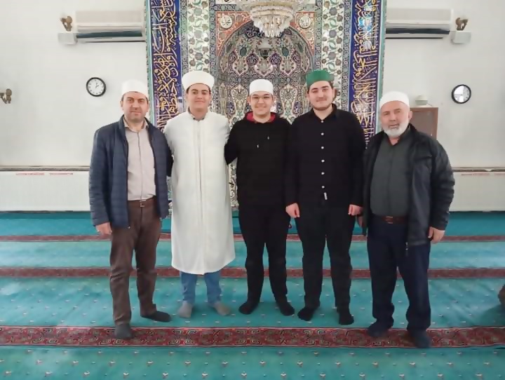 İMAM HATİPLİLER, ‘VAKTİ KUŞANIYOR’