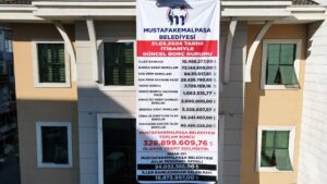 BELEDİYENİN BORCU 328 MİLYON TL