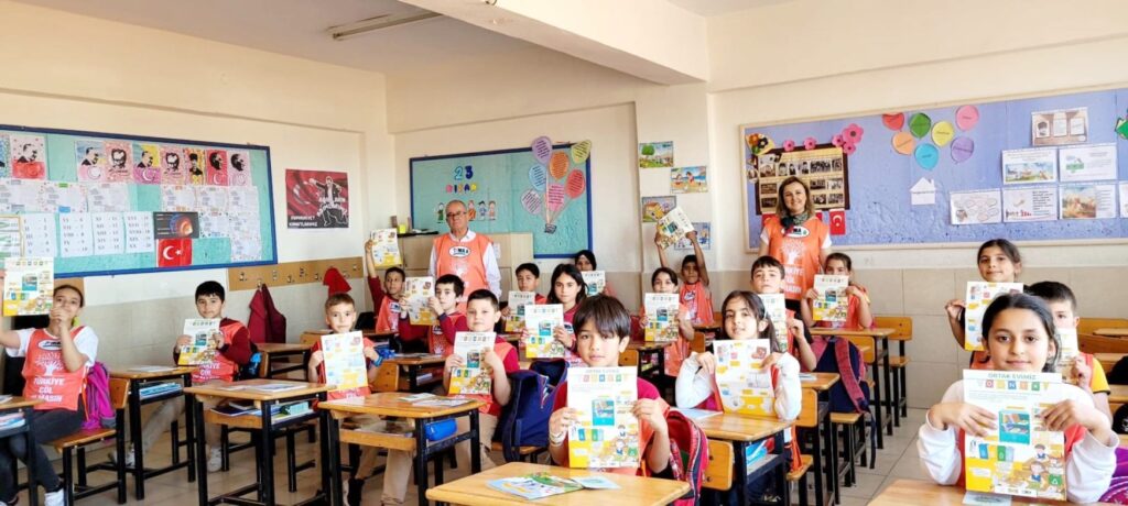 ÇOCUKLAR ‘ORTAK EVİMİZ DÜNYA’YI TANIDI